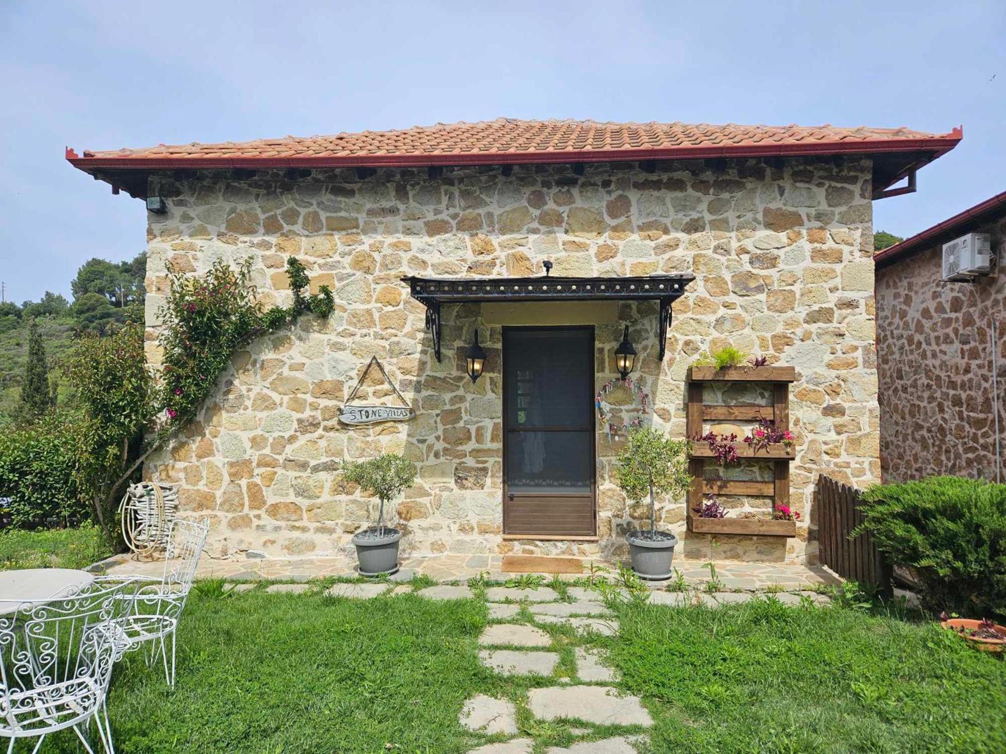 Stone Villas Неа Рода Екстериор снимка