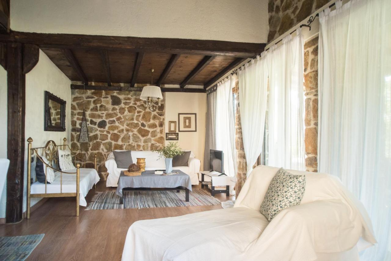 Stone Villas Неа Рода Екстериор снимка